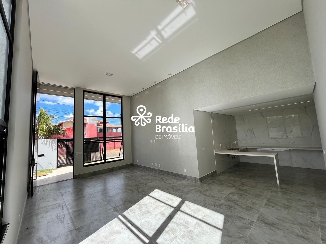 Imagem da propriedade DI692 2