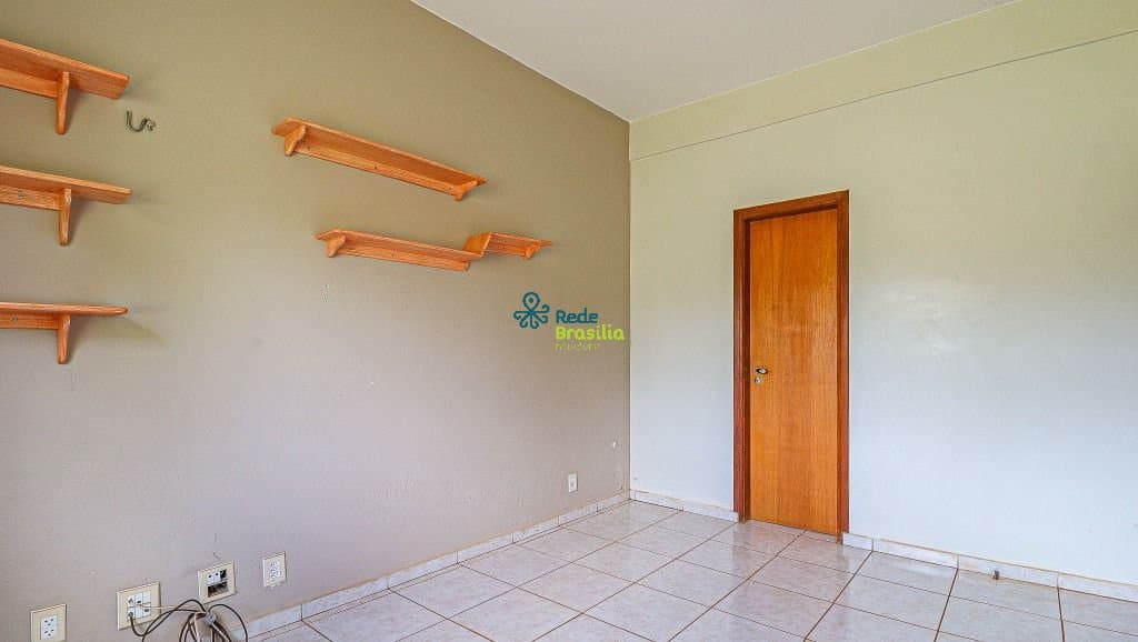 Imagem da propriedade CO9178 31