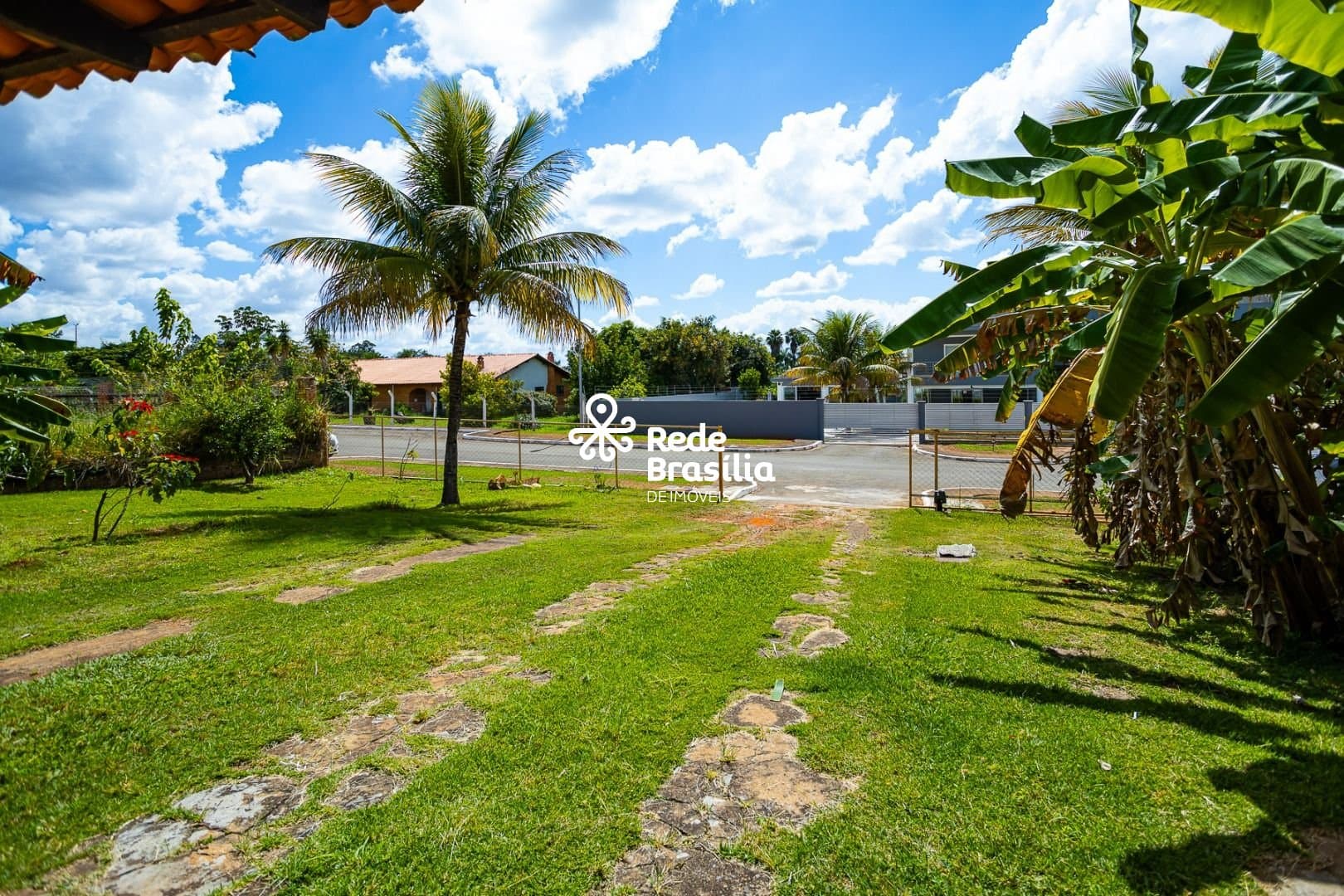 Imagem da propriedade UB1143 23