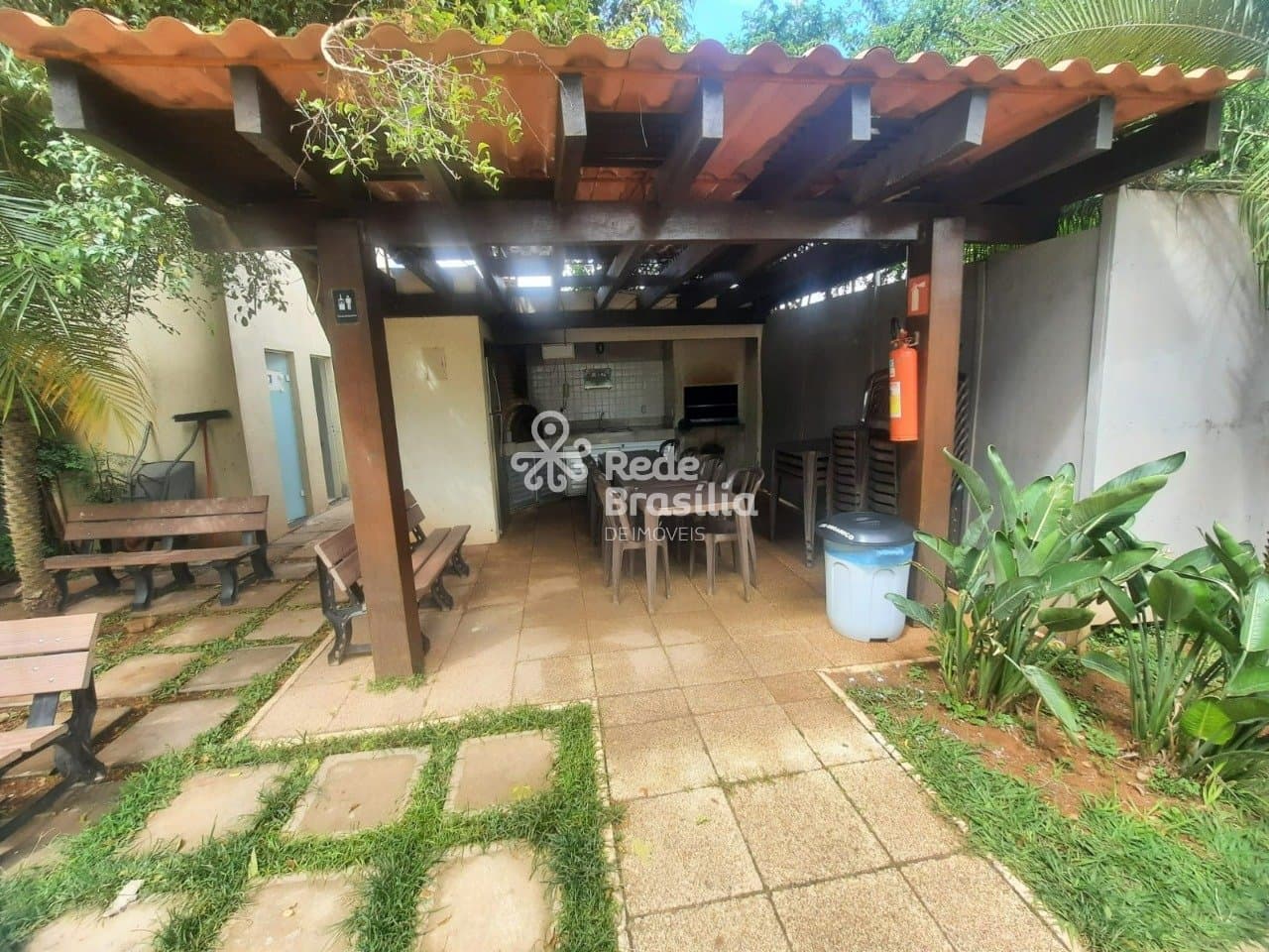 Imagem da propriedade UB1514 26