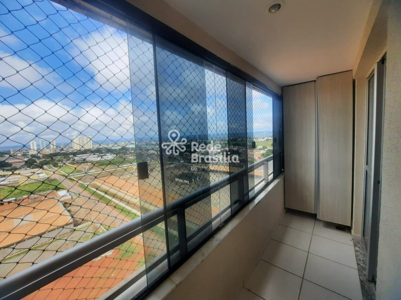 Imagem da propriedade UB1514 12