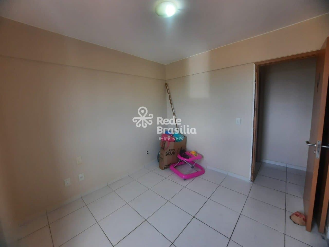 Imagem da propriedade UB1514 9